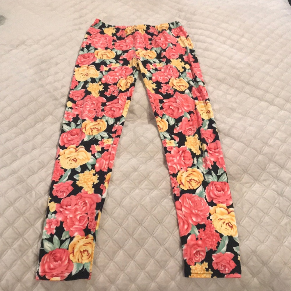 Floral leggings🧁